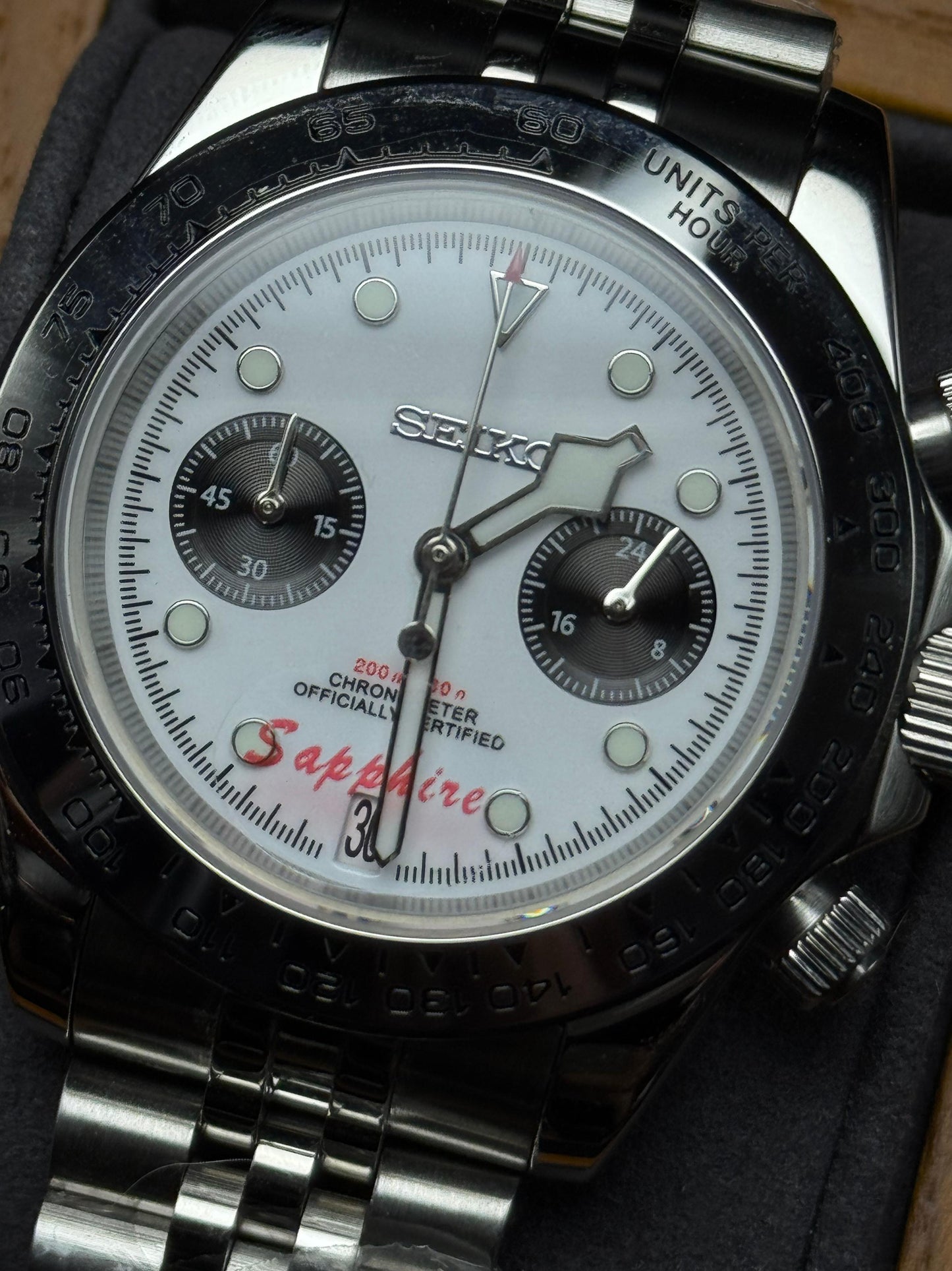 Flamingo BEZEL Acero