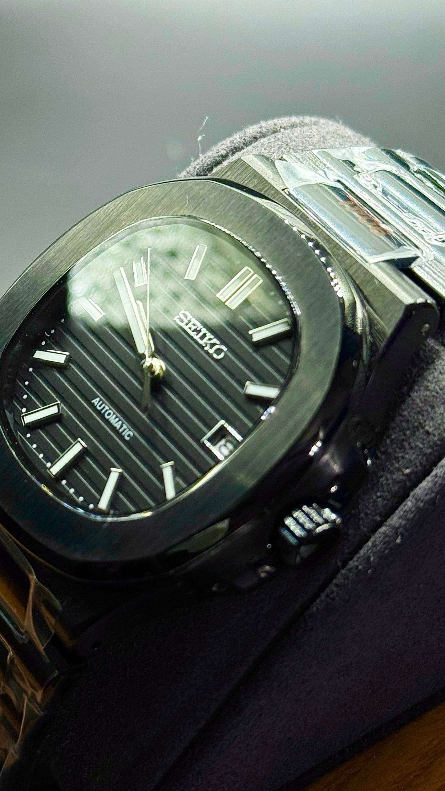 Nautilus BLACK automatico