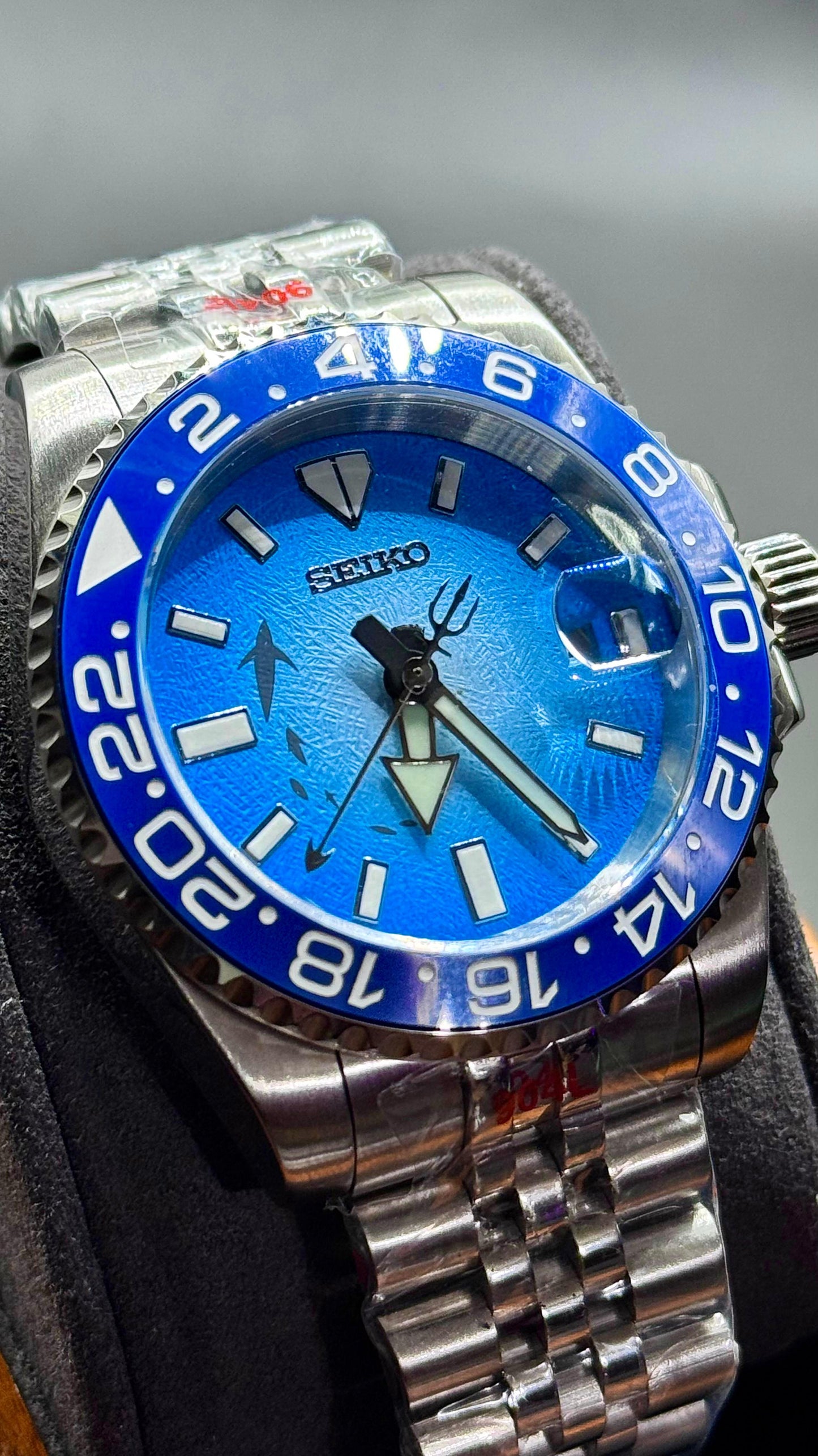 SUBMARINER SHARK